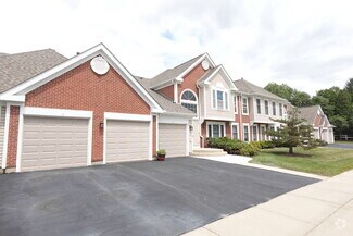 Building Photo - 231 University Ln