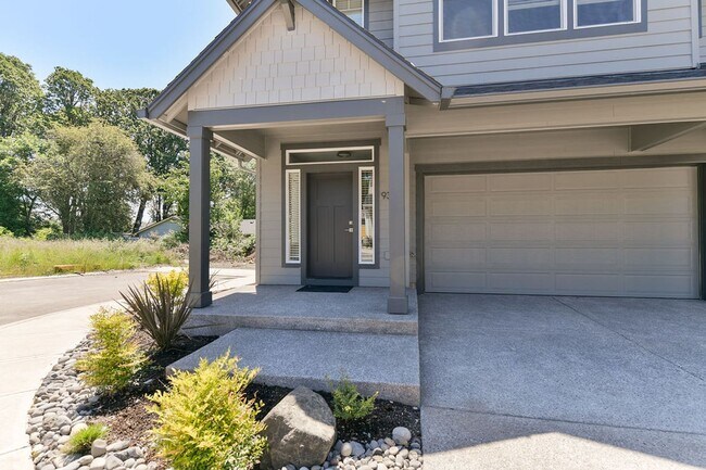 Building Photo - 9394 SW Eunice Ln