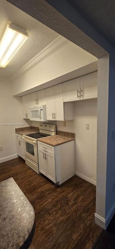 Primary Photo - 201 SW 116th Ave