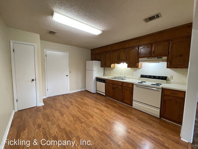 Building Photo - 2 br, 1 bath House - 142-B Daisy Adams Rd ...