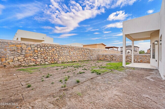 Building Photo - 13808 Paseo Sereno Dr