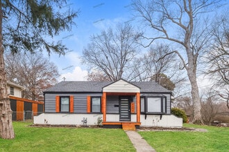 Building Photo - 9358 E 67 Terrace