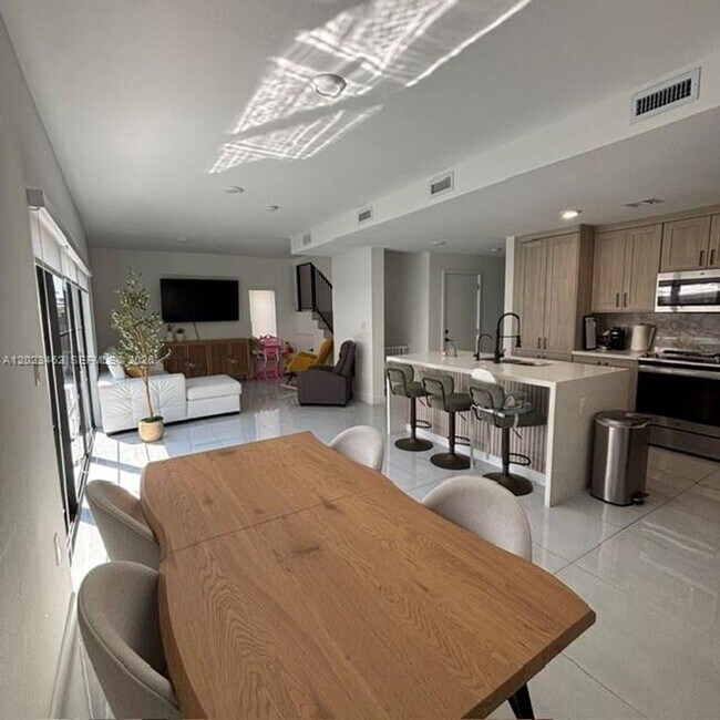 Foto del edificio - 1314 NW 2nd Ln
