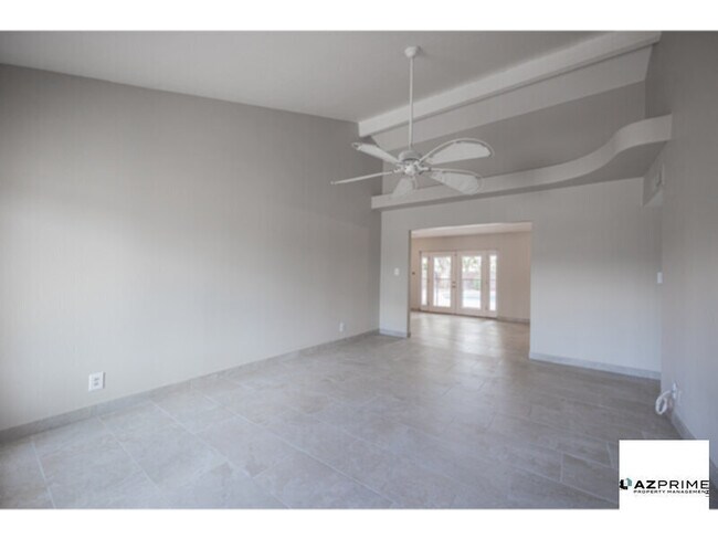 Building Photo - A Radiant 3/2 Gem in MesaWhere Comfort Mee...