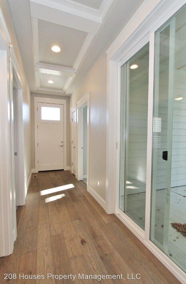 Foto del edificio - 3 br, 2 bath House - 6271 N. San Vito Ln