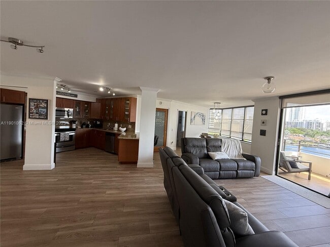 Building Photo - 500 Three Islands Boulevard