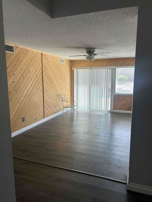 Building Photo - 3113 blossomsglen