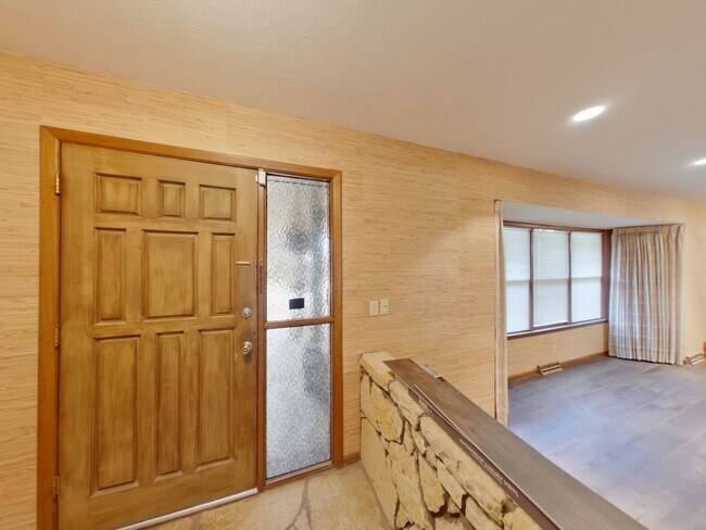 Foto del edificio - 7761 Killarney Ct