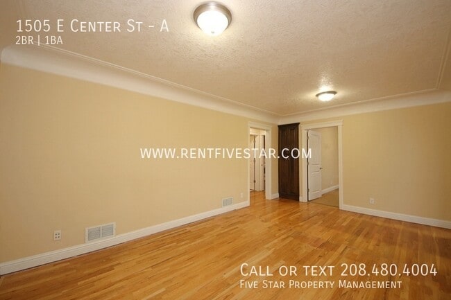 Building Photo - 1505 E Center St