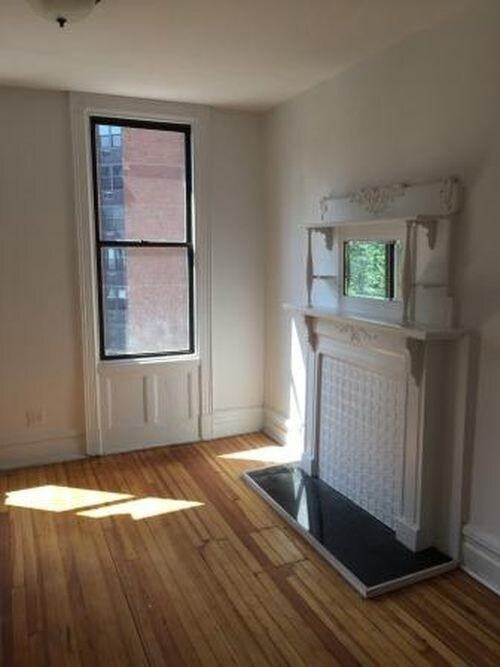 Primary Photo - 1754 2nd Ave