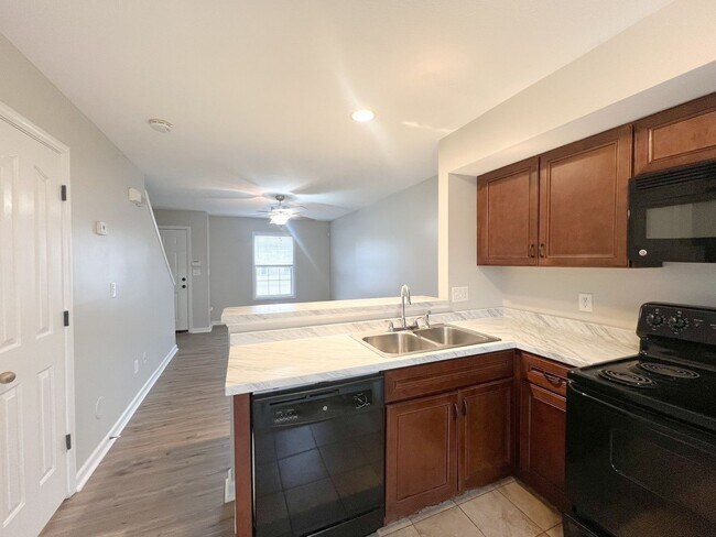 Foto del edificio - 781 Cherrybark Ln