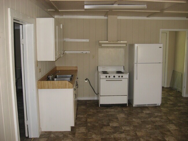 Building Photo - 4129 LA-1