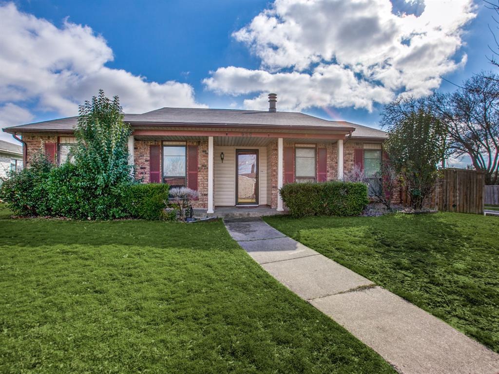 Primary Photo - 920 Lockhart Dr