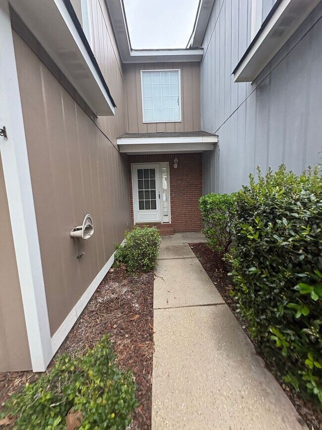 Foto del edificio - Briarwood West!!!