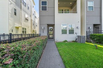 Building Photo - 316 Jensen Dr