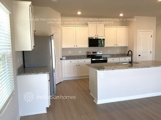 Foto del edificio - 3339 Fox Hall Dr