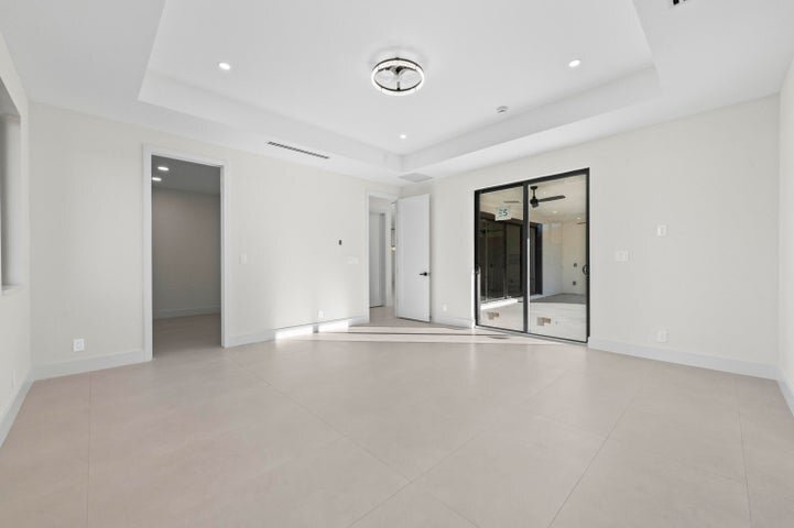 Foto del edificio - 621 NW 42nd Ave