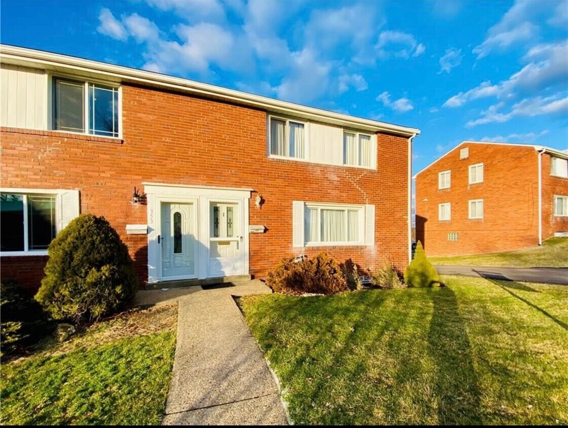 Foto principal - 355 Macassar Dr