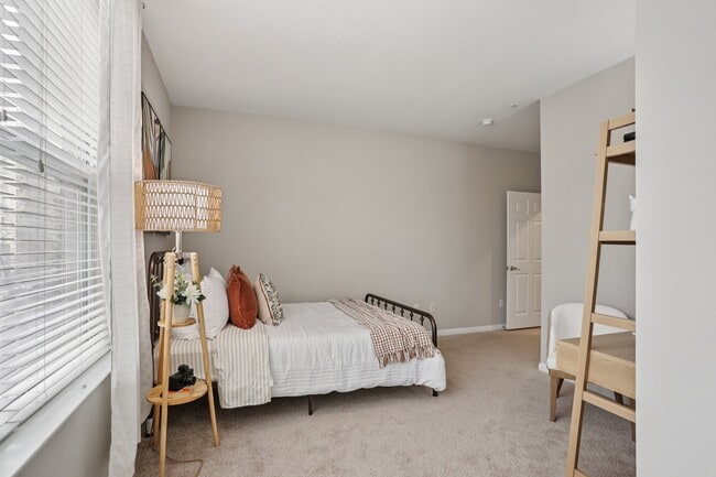 Building Photo - Glenview House