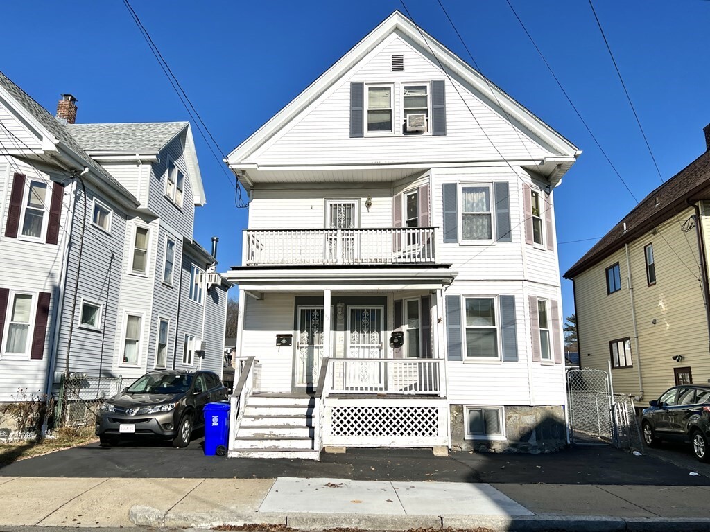 Primary Photo - 190 Sylvan St