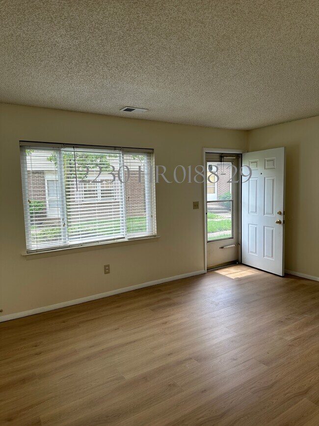 Foto del edificio - 2919 Bridgewalk St