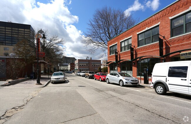 Building Photo - 50 Lowell St