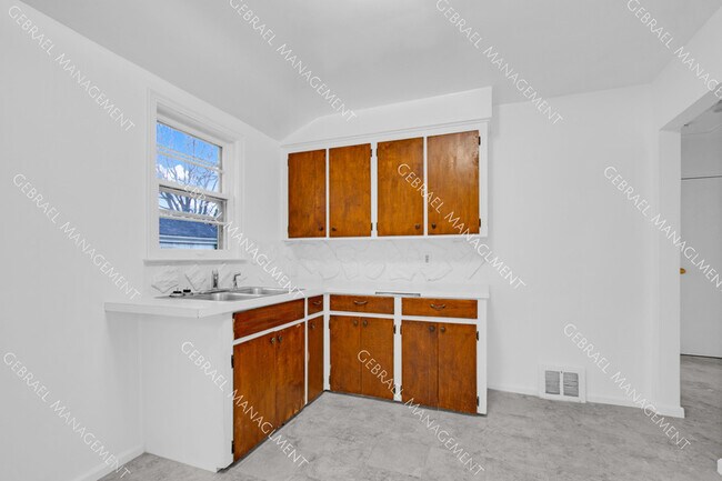 Building Photo - 3505 Brownell Blvd
