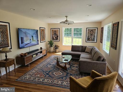 Foto del edificio - 2203 Forestside Dr