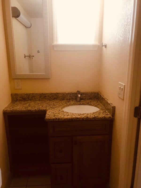 Bathroom - 1315 N US Highway 1