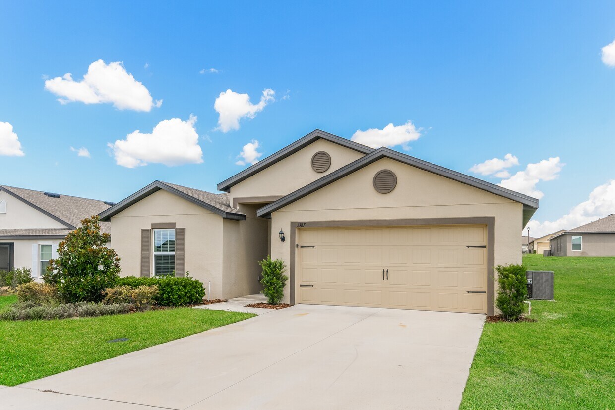 Foto principal - 1387 Swan Lake Cir