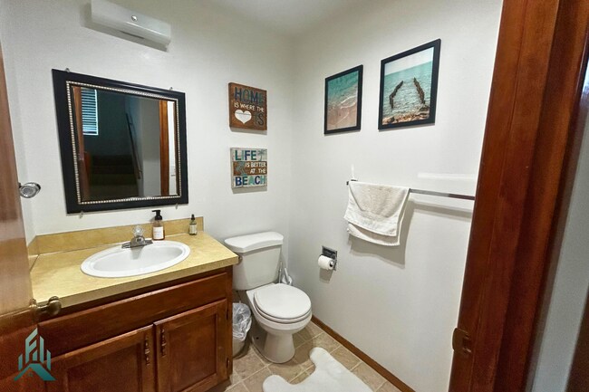 Foto del edificio - Witham Hill Townhome