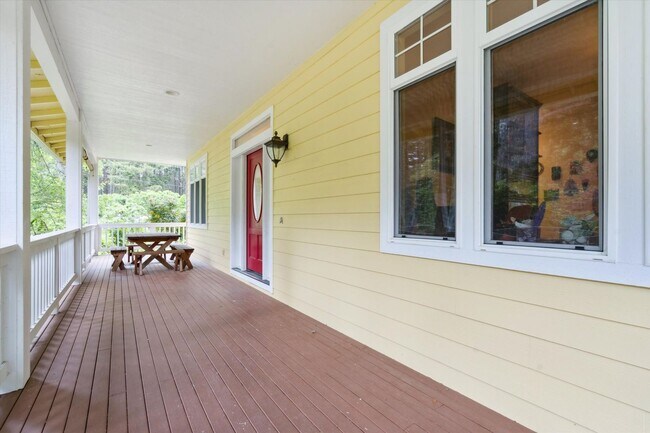 Foto del edificio - Bainbridge Farm House