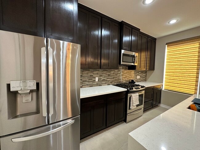 Building Photo - 7978 Elka Lp