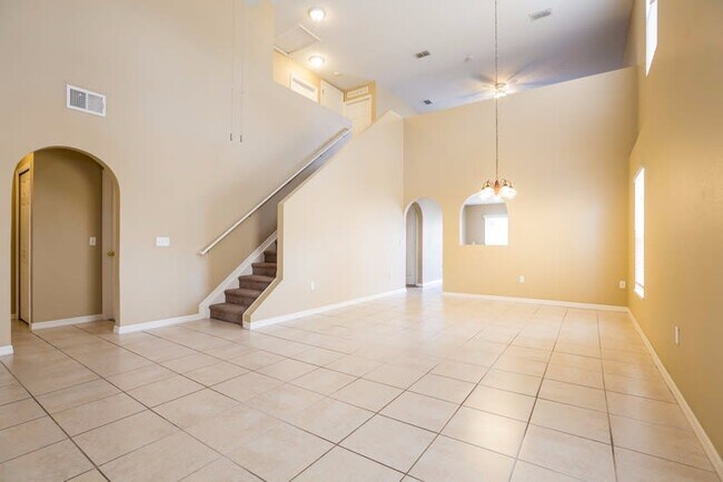 Building Photo - 2712 Whispering Trails Dr