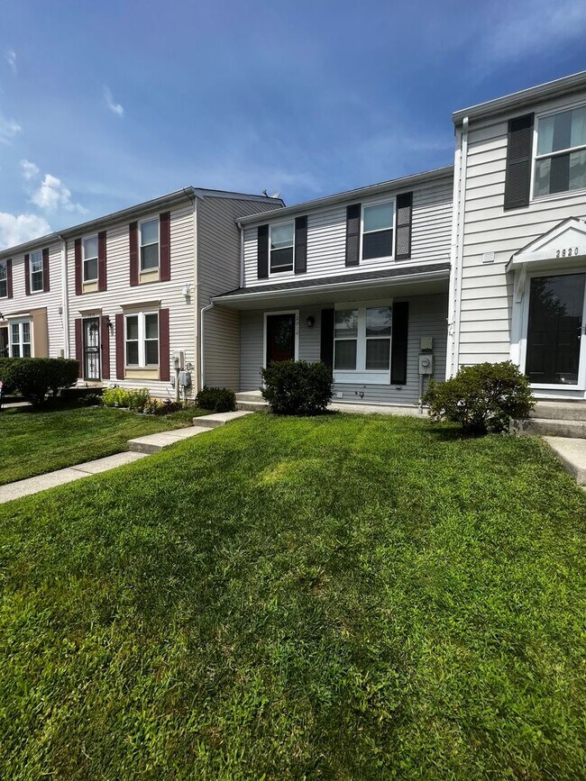 Foto del edificio - Beautiful 3 BR/2.5 BA Townhome in Bowie!