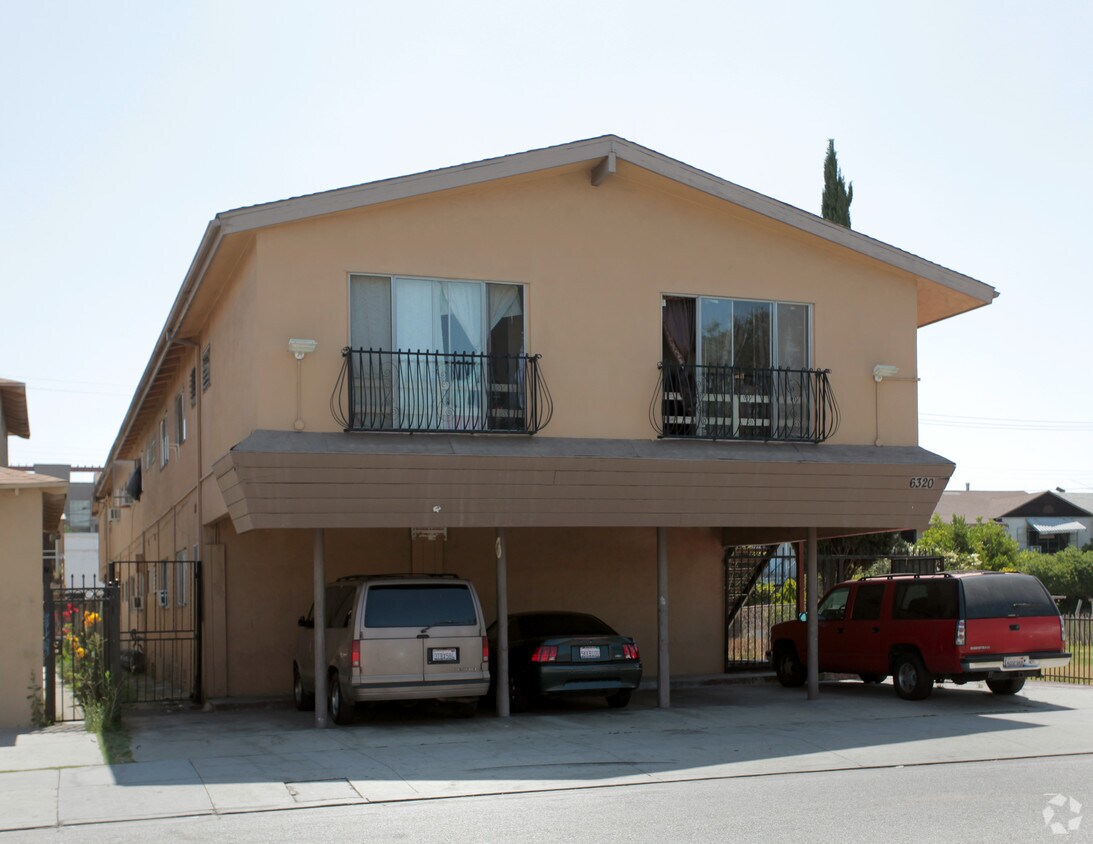 Foto del edificio - 6320 Malabar St