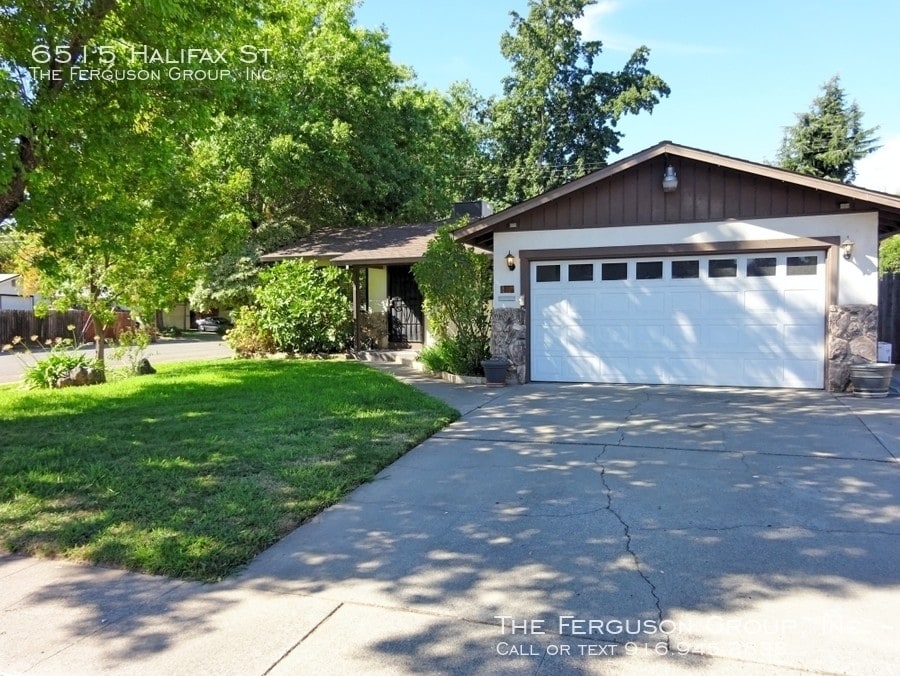 Four Bedroom Citrus Heights Home with a Pool! House Rental in Citrus
