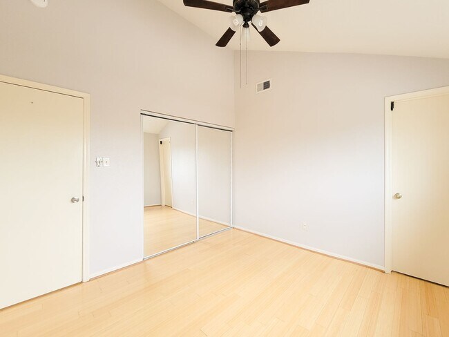 Foto del edificio - Medical Center Living at Its Best – Poolsi...