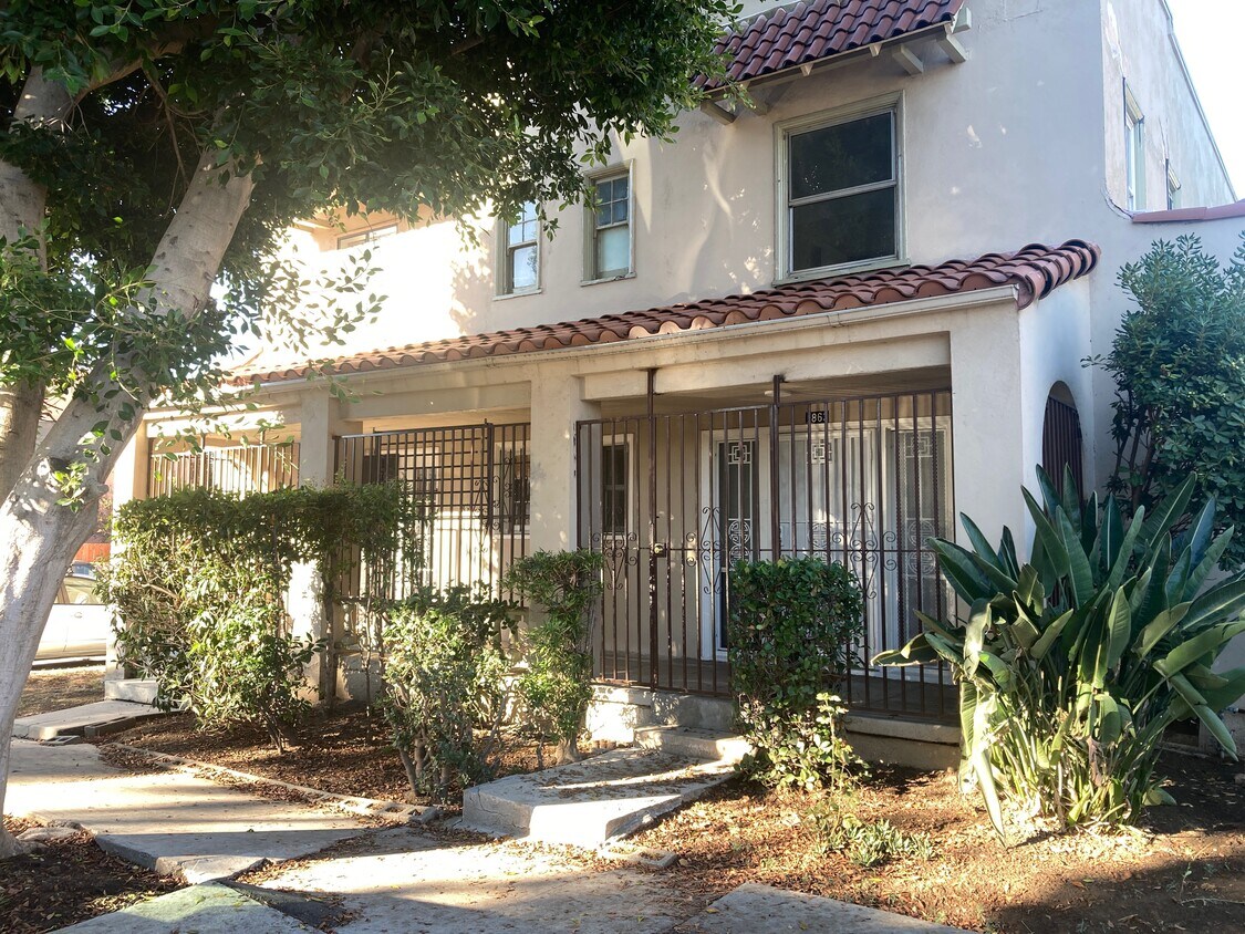 Foto principal - 1863 N New Hampshire Ave