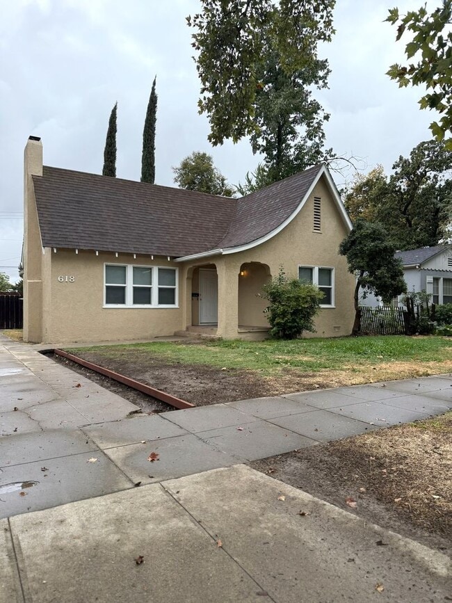 Endearing 3/1 Available! - Endearing 3/1 Available! House