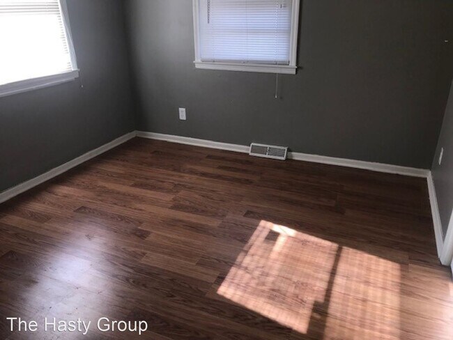 Foto del edificio - 2 br, 1 bath House - 511 S Vassar Avenue