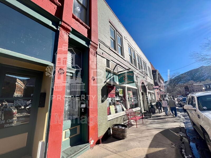 114 Cañon Ave, Manitou Springs, CO 80829 House Rental in Manitou