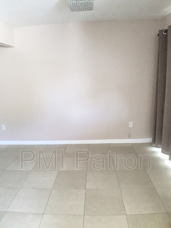 Foto del edificio - 175 N Grant Pl