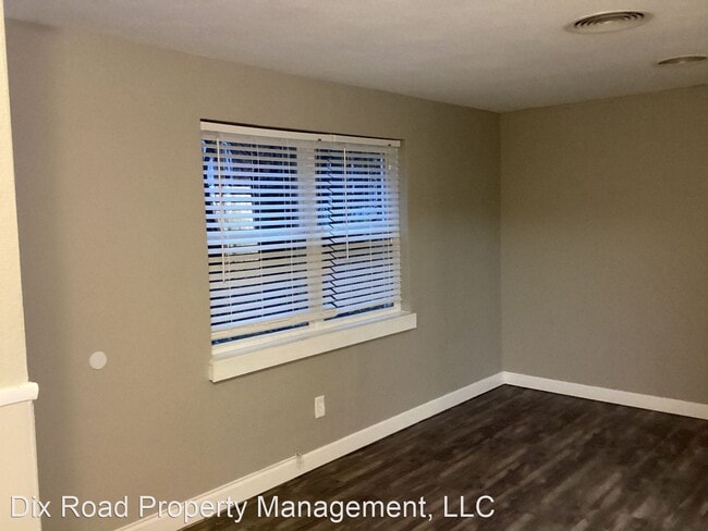 Building Photo - 3 br, 1 bath House - 2633 Oakley Avenue,
