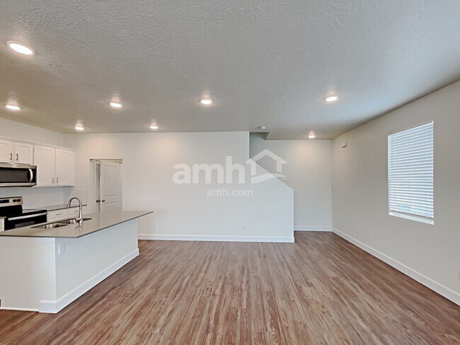 Building Photo - 7371 South Copper Rim Drive