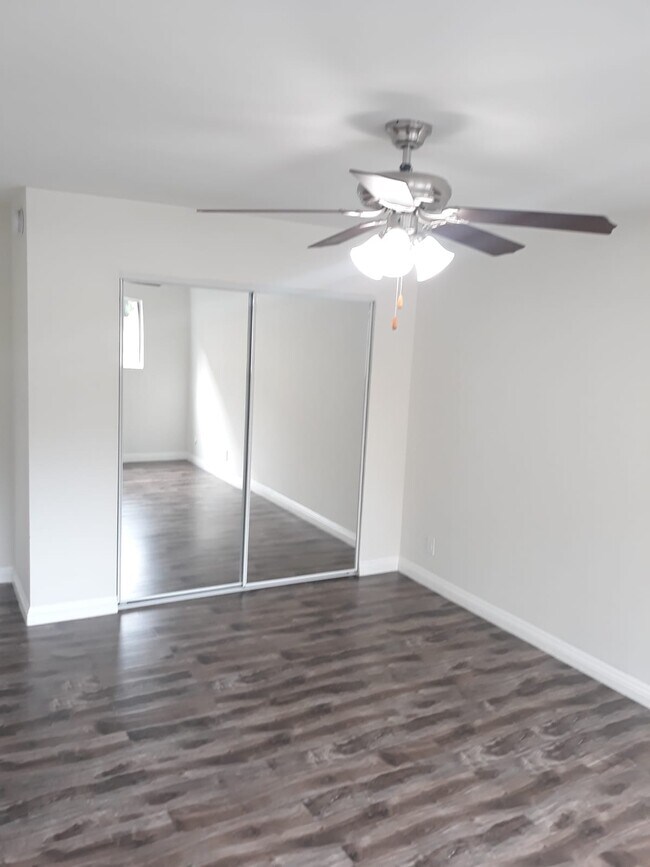 Foto del edificio - 13955 Oxnard St