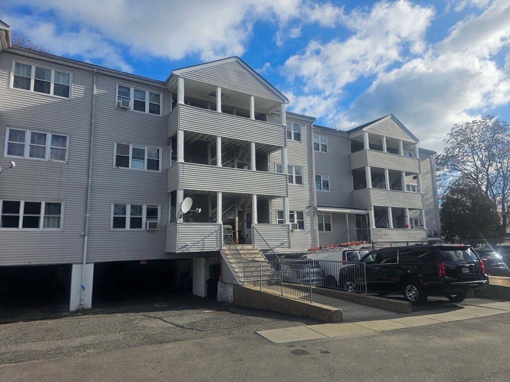 Foto principal - 386 Summer St