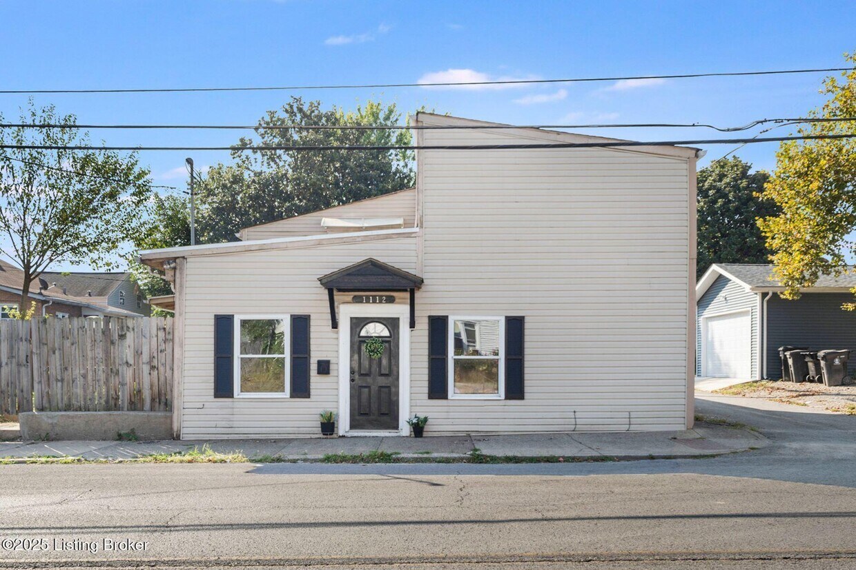 Foto principal - 1112 E Oak St