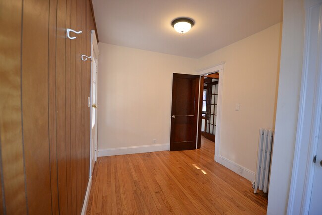 Building Photo - 89 Colborne Rd