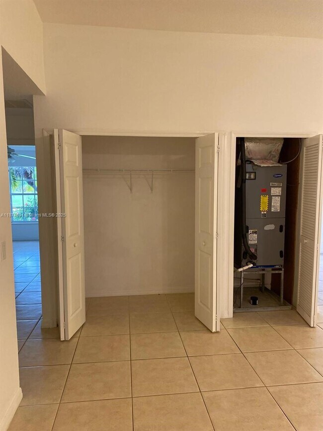 Building Photo - 6432 Las Palmas Way